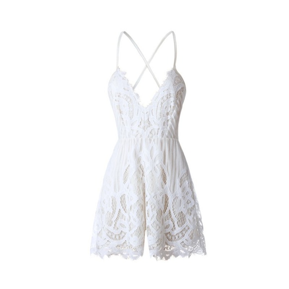 Open back lace halter deep v eyelash lace romper - Picture 5 of 8